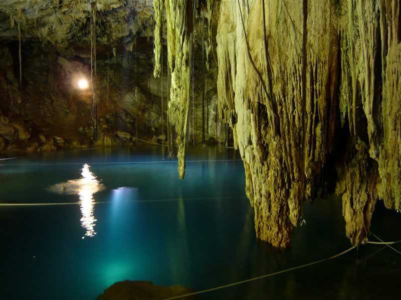 Cenote Xkeken messico