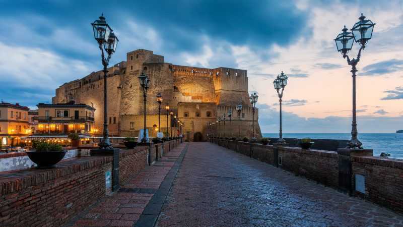 castel dell'ovo napoli