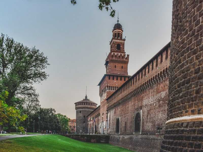 castello sforzesco milano