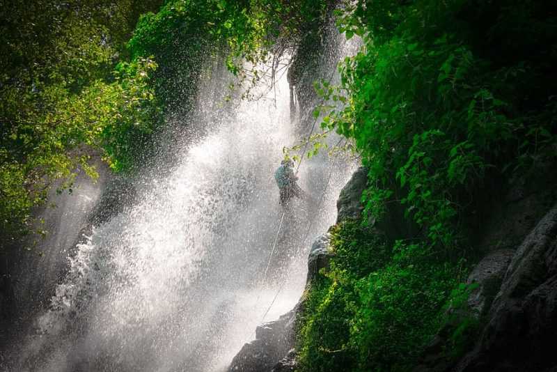 valle de bravo messico cascate