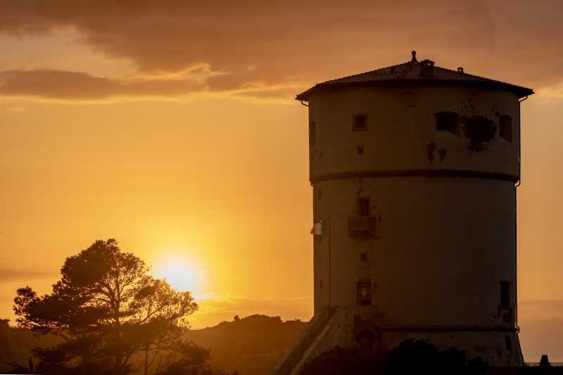 isola del giglio tramonto